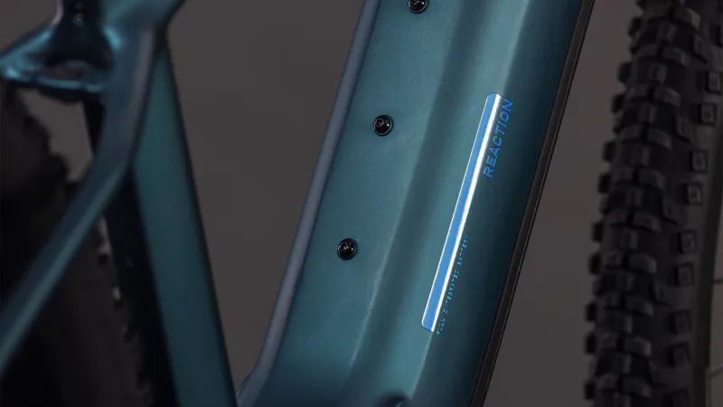 Cube Reaction Hybrid One 800 Royal Green/Prism-3