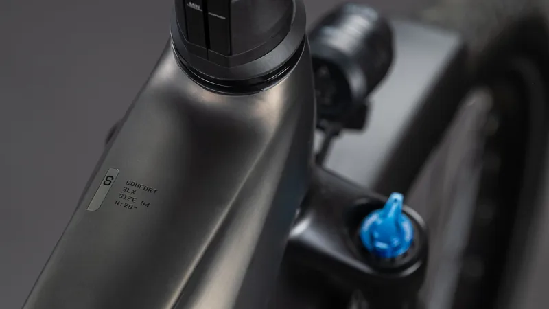 Cube Touring Comfort SLX 800 Charcoal-1