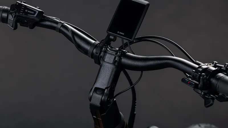 Cube Kathmandu Hybrid Pro 800 Sunglow/Chrome-1