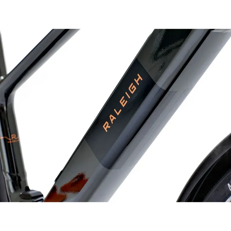 Raleigh Hockley Crossbar in Black-3